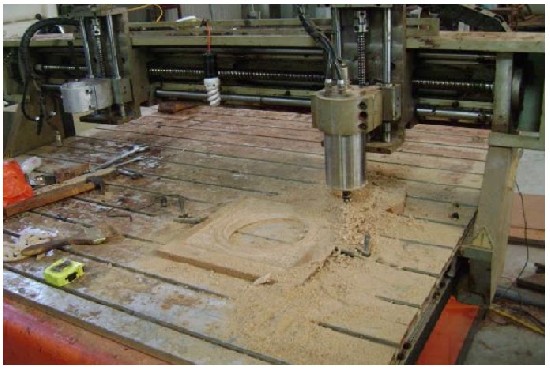 Cắt CNC hoa văn gỗ công nghiệp
